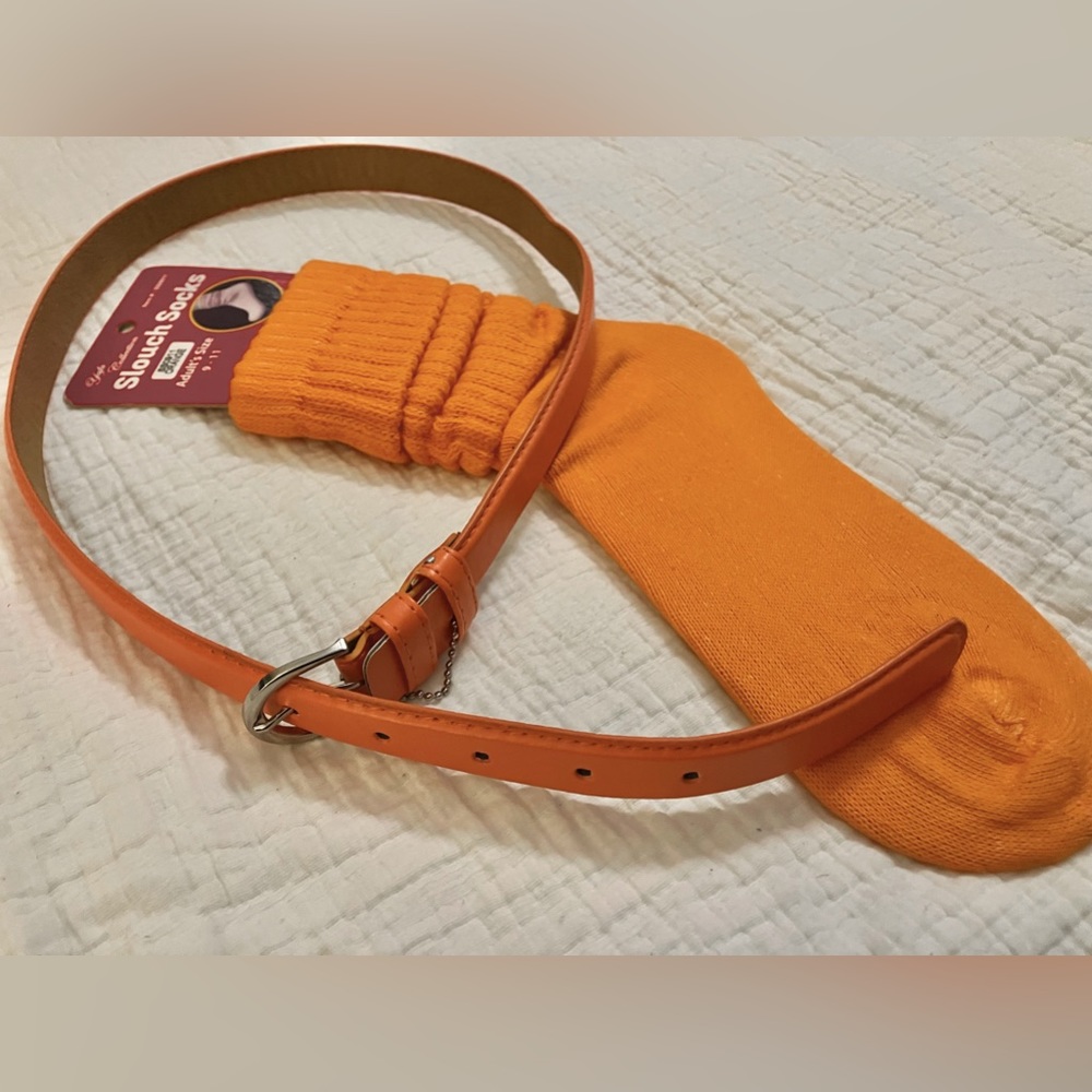 Slouch socks & belt